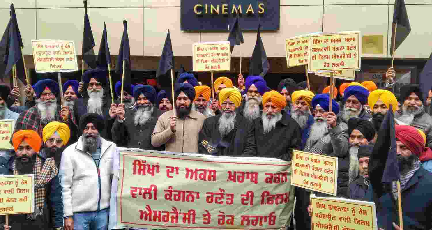 Members of Shiromani Gurdwara Parbandhak Committee (SGPC) stage a protest against the release of Kangana Ranaut's film 'Emergency' in Amritsar, Friday.  Members of Shiromani Gurdwara Parbandhak Committee (SGPC) stage a protest against the release of Kangana Ranaut's film 'Emergency' in Amritsar, Friday.