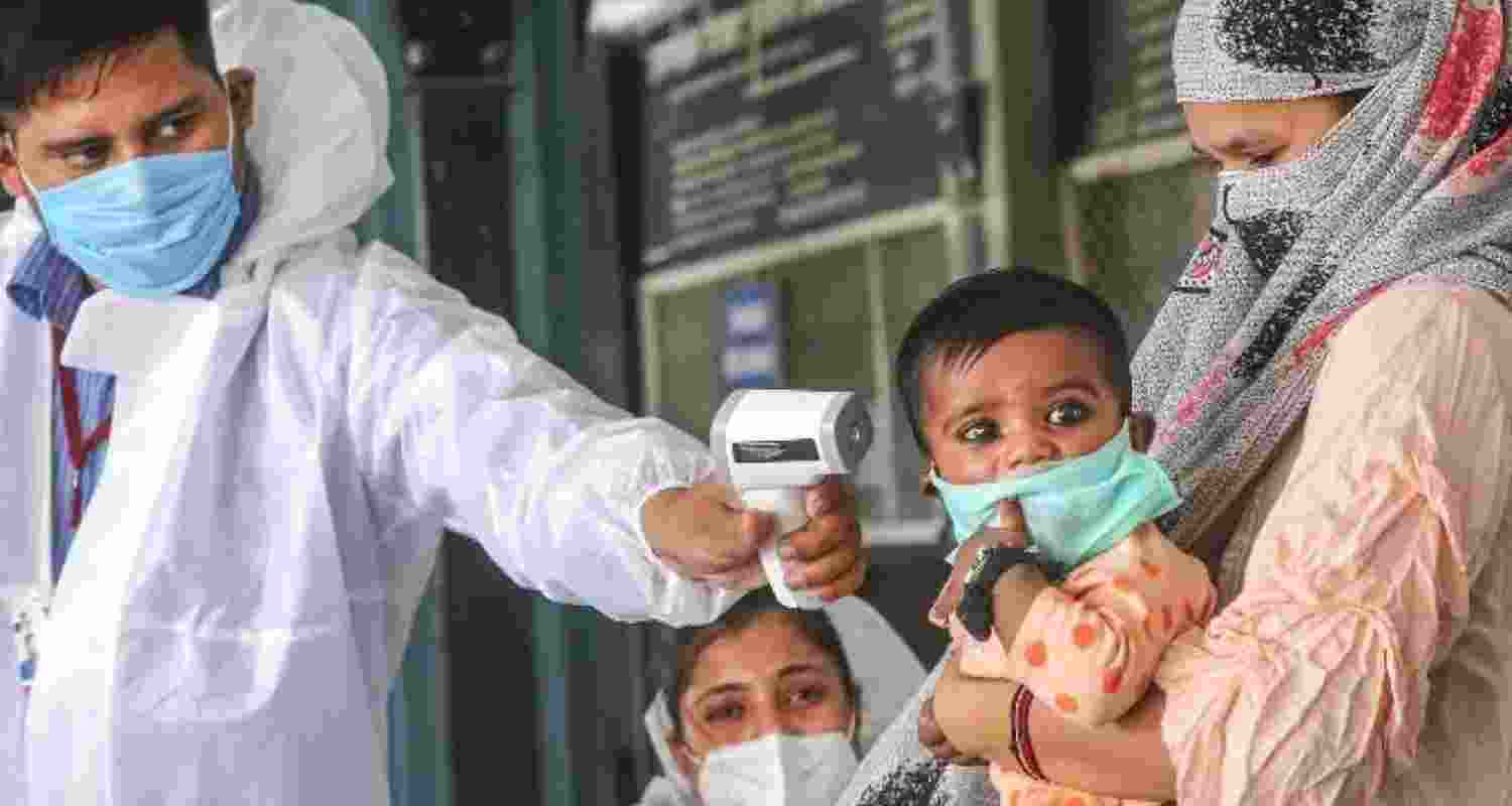 India records 159 fresh cases of coronavirus, with 3 people losing the battle to the disease.  India records 159 fresh cases of coronavirus, with 3 people losing the battle to the disease.