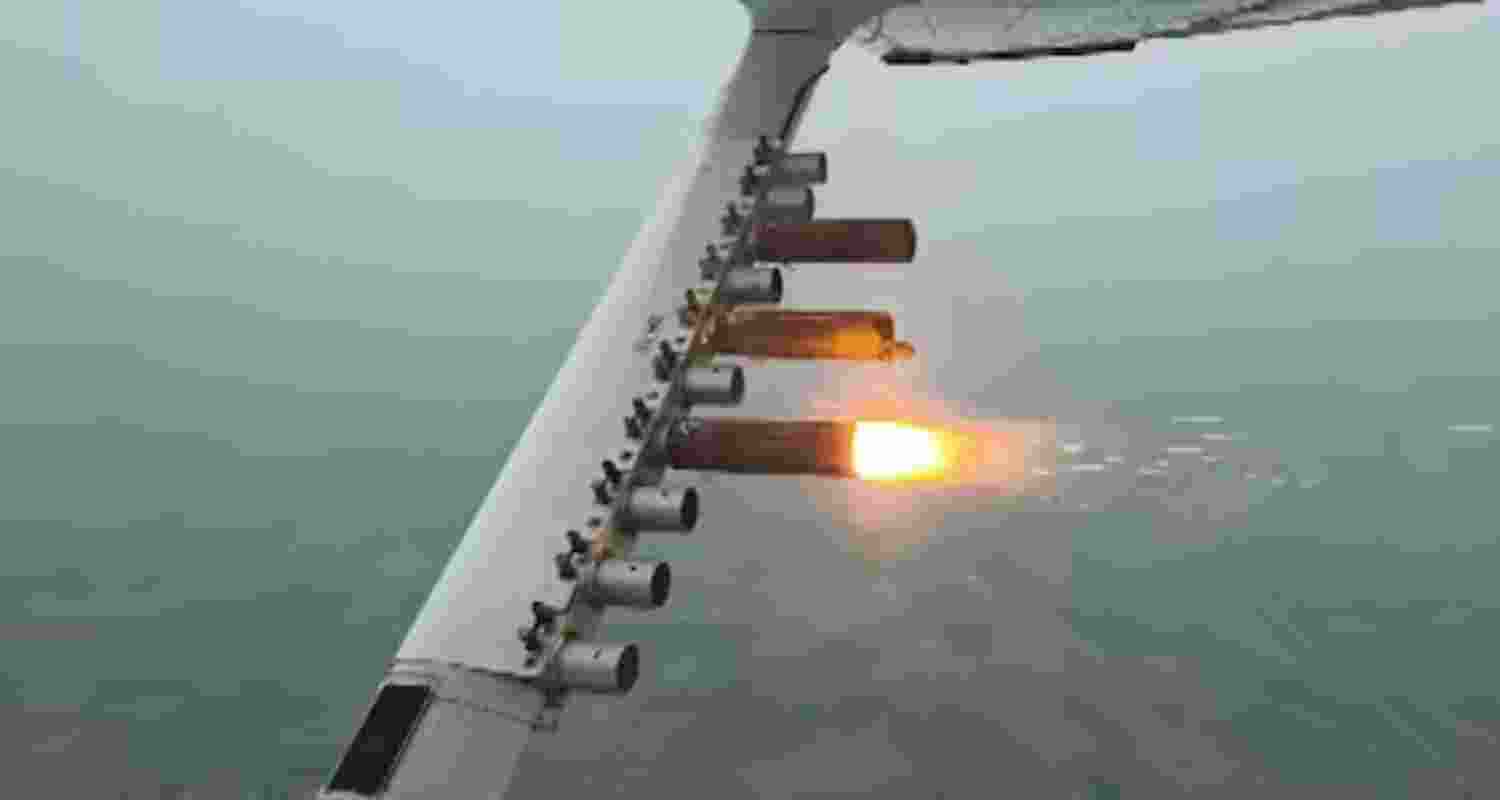 The aircraft used for the cloud-seeding trial in Delhi takes off from Kanpur. The aircraft used for the cloud-seeding trial in Delhi takes off from Kanpur.