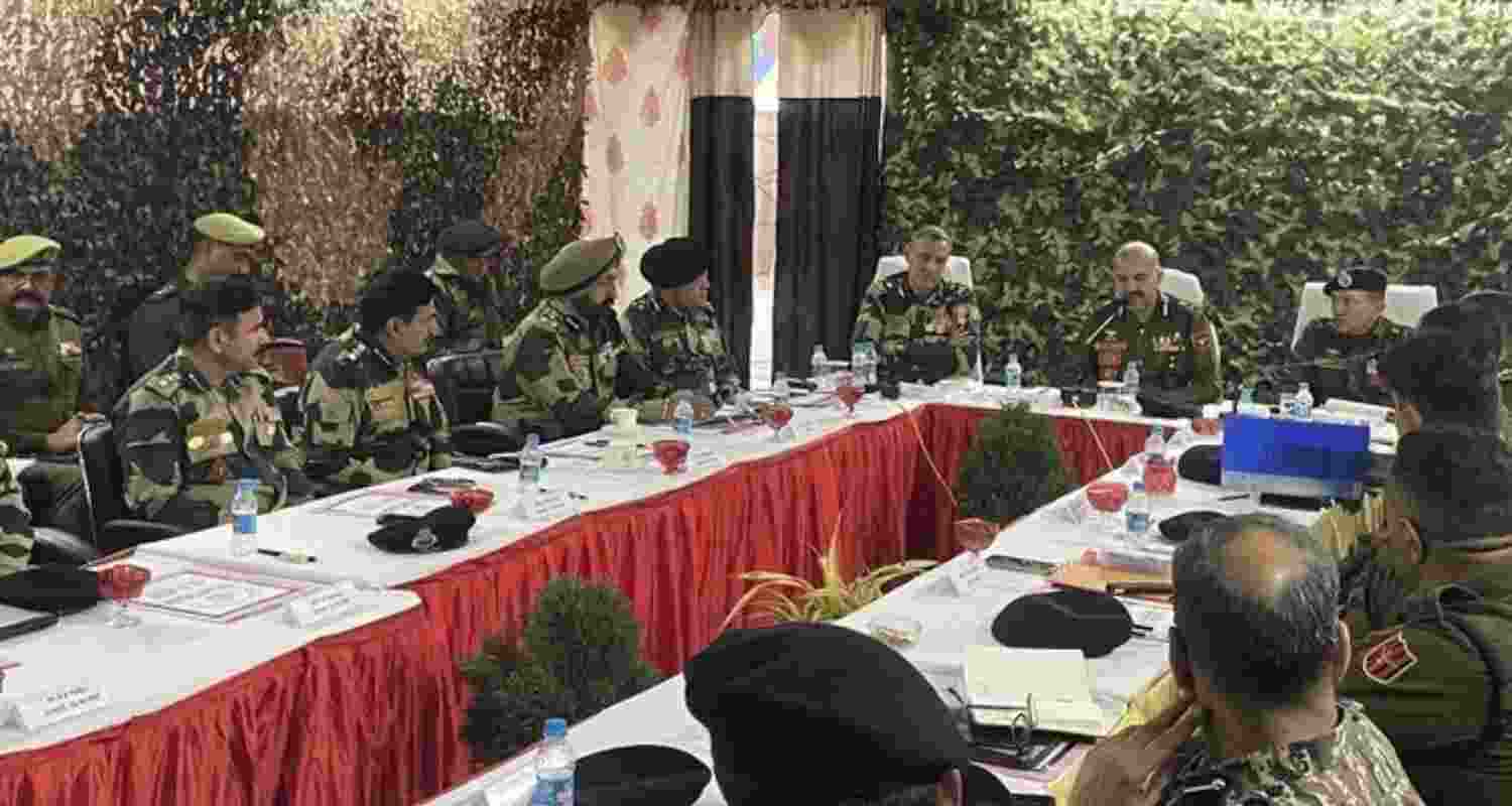 J&K DGP reviews border security J&K DGP reviews border security