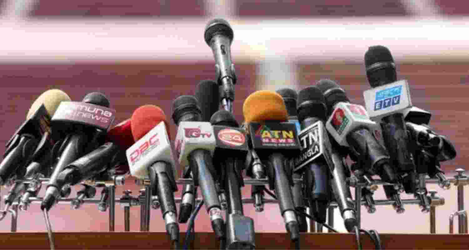 IFJ seeks protection for media amid turmoil in B'desh IFJ seeks protection for media amid turmoil in B'desh