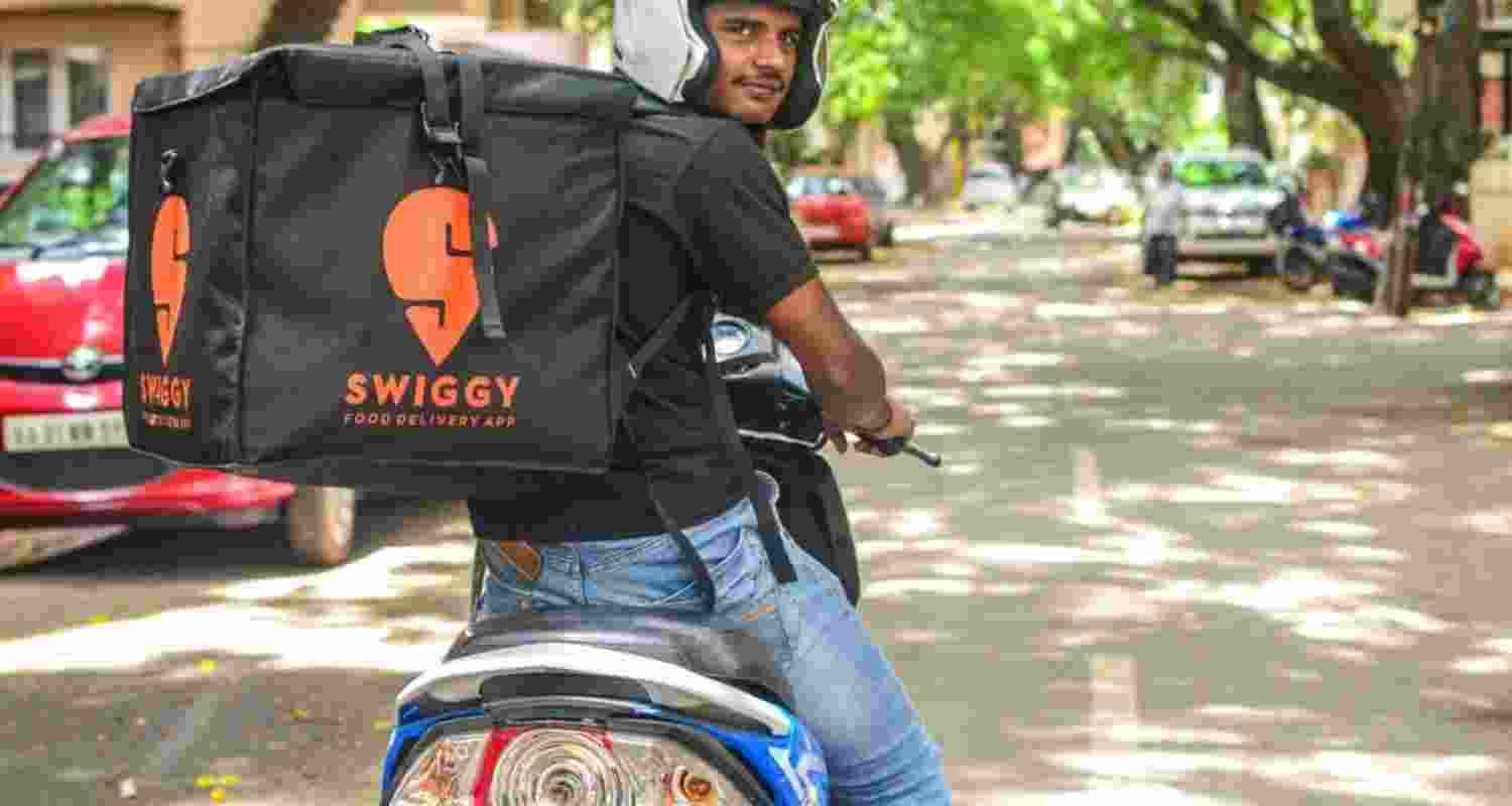 Facing competition from rivals Zomato and Rapido Ownly, Swiggy has increased its platform fee on food delivery orders from ₹14 to ₹15 Facing competition from rivals Zomato and Rapido Ownly, Swiggy has increased its platform fee on food delivery orders from ₹14 to ₹15