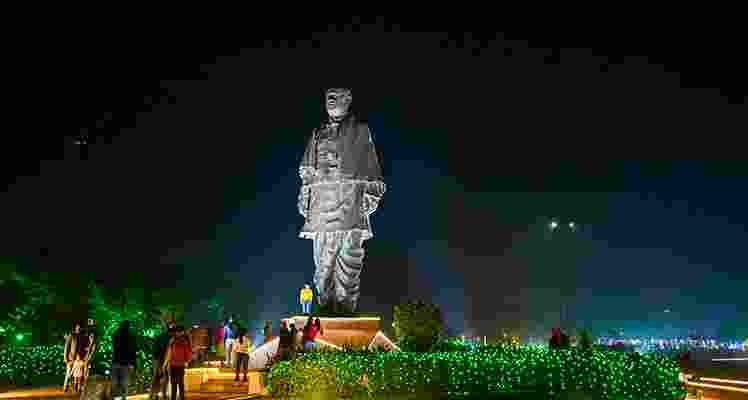 Vibrant Gujarat Global Summit, being organised by the Gujarat government state garner a cumulative foreign direct investment (FDI) of US$ 55 billion between 2002 and 2022 Vibrant Gujarat Global Summit, being organised by the Gujarat government state garner a cumulative foreign direct investment (FDI) of US$ 55 billion between 2002 and 2022