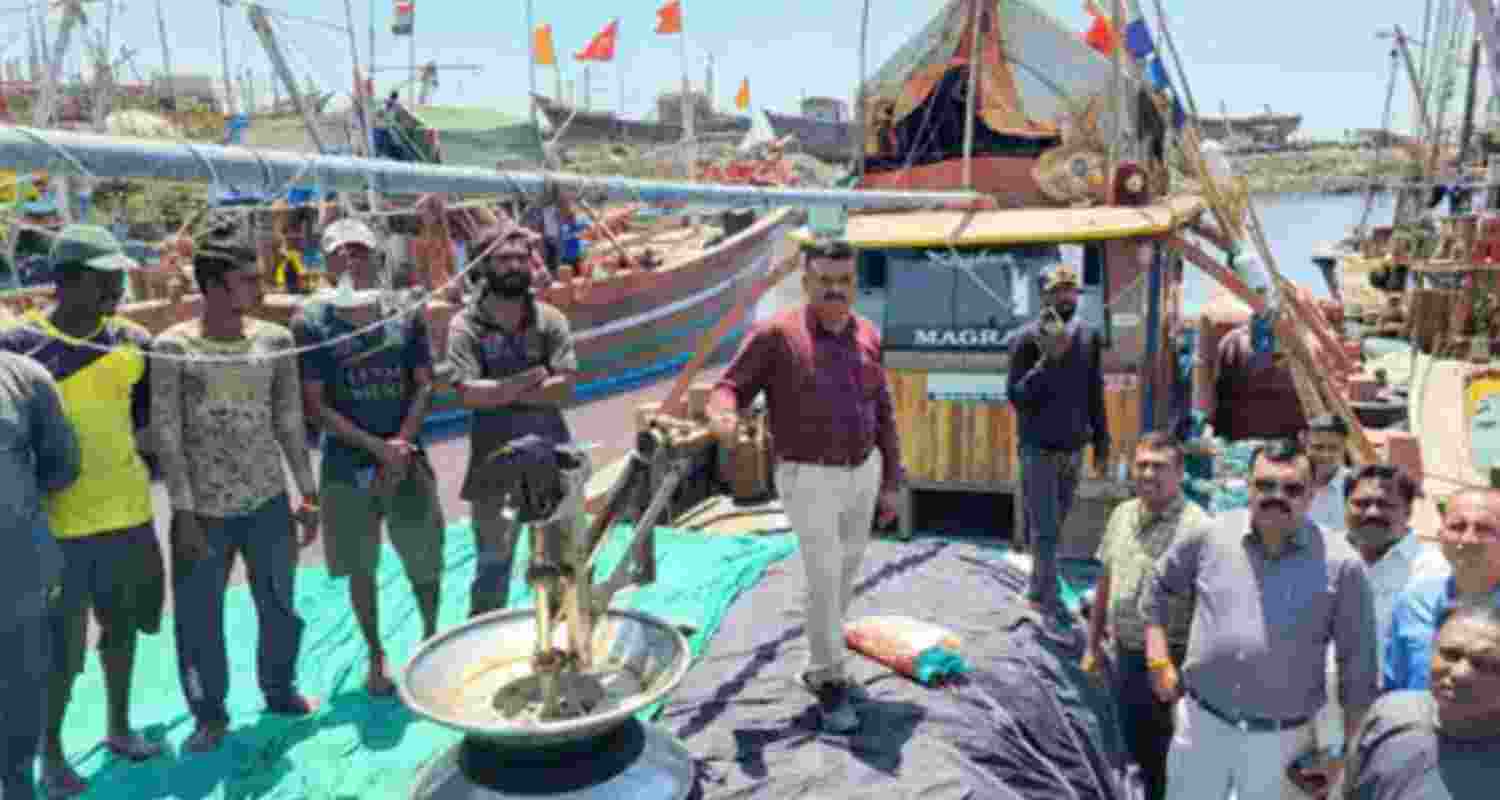 Gir-Somnath Police team conducts operation, sailing 30 nautical miles into the Arabian Sea from Gujarat coast on Saturday. Gir-Somnath Police team conducts operation, sailing 30 nautical miles into the Arabian Sea from Gujarat coast on Saturday.