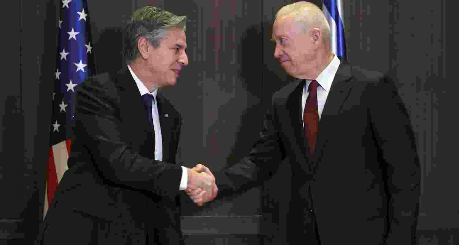 Israel-Lebanon Conflict: Blinken's Call for Calm. Israel-Lebanon Conflict: Blinken's Call for Calm.
