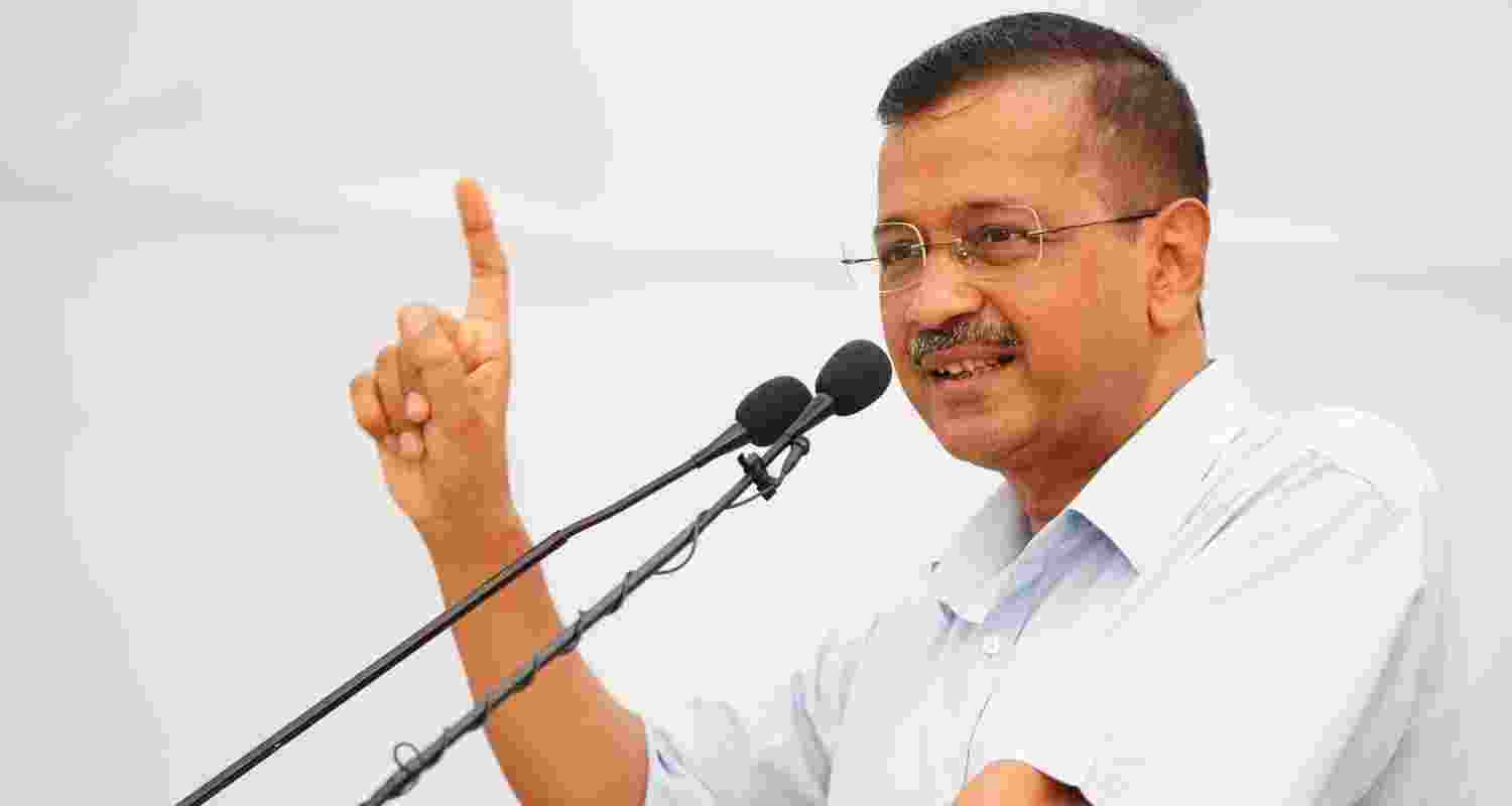 Fomer CM Arvind Kejriwal Shifts To New Residence In New Delhi Area. Fomer CM Arvind Kejriwal Shifts To New Residence In New Delhi Area.