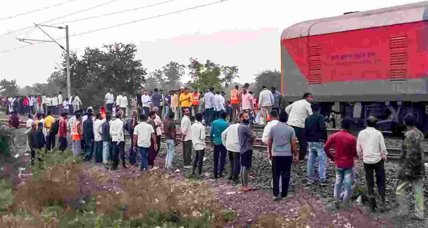 Jalgaon train deaths: CRS probe hinges on passenger negligence Jalgaon train deaths: CRS probe hinges on passenger negligence