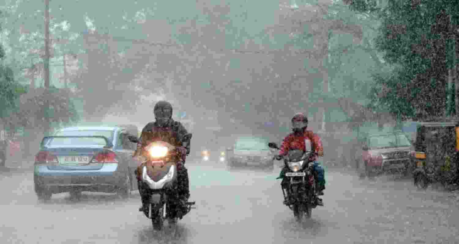 Kerala govt seeks NDRF teams from Centre amid rainfall alert  Kerala govt seeks NDRF teams from Centre amid rainfall alert