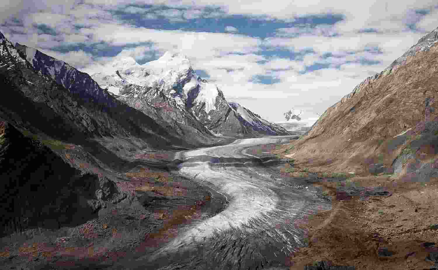 Rising heat in Ladakh sparks flash flood fears Rising heat in Ladakh sparks flash flood fears