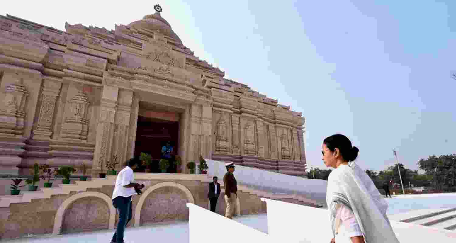 West Bengal Chief Minister Mamata Banerjee visited the construction site of the Jagannath temple in Digha. West Bengal Chief Minister Mamata Banerjee visited the construction site of the Jagannath temple in Digha.