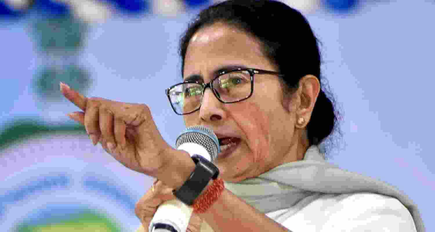 Mamata slams EC, BJP over SIR form lapse Mamata slams EC, BJP over SIR form lapse