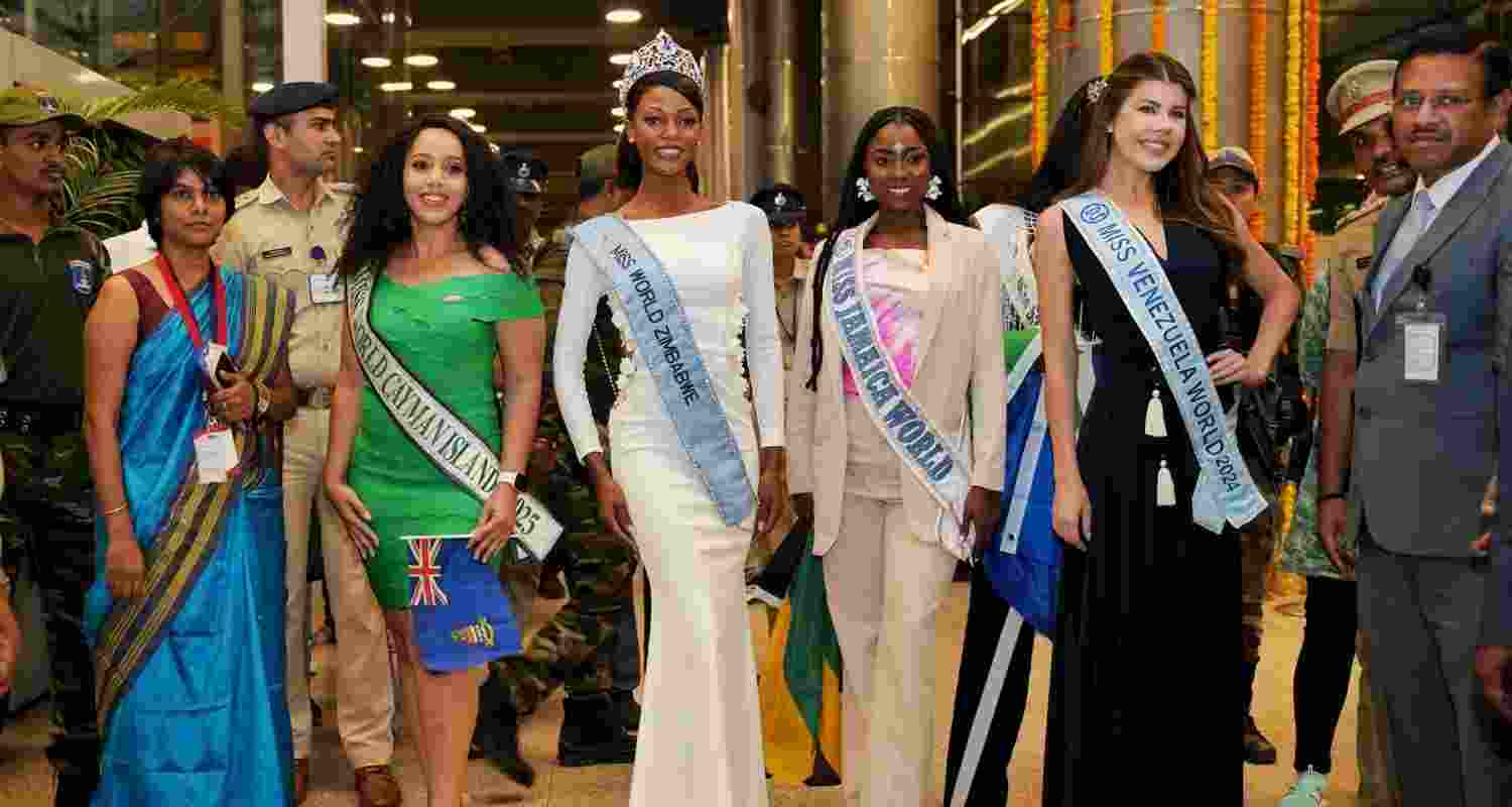 International beauty queens have begun arriving in Hyderabad as the city prepares to host the Miss World pageant.  International beauty queens have begun arriving in Hyderabad as the city prepares to host the Miss World pageant.