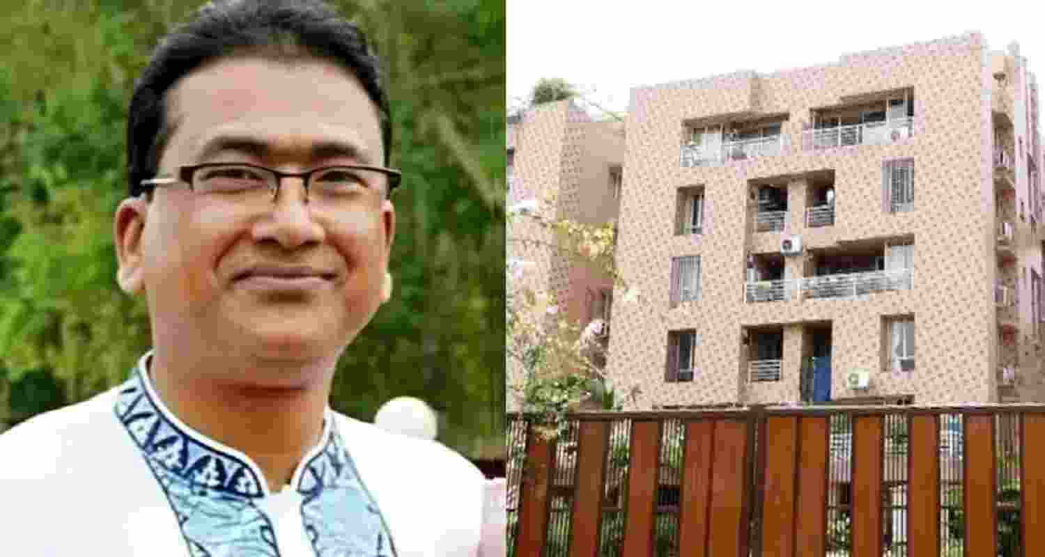 Dhaka Police team led by Chief Mohammad Harun-or-Rashid investigates Anar's disappearance in Kolkata. Dhaka Police team led by Chief Mohammad Harun-or-Rashid investigates Anar's disappearance in Kolkata.