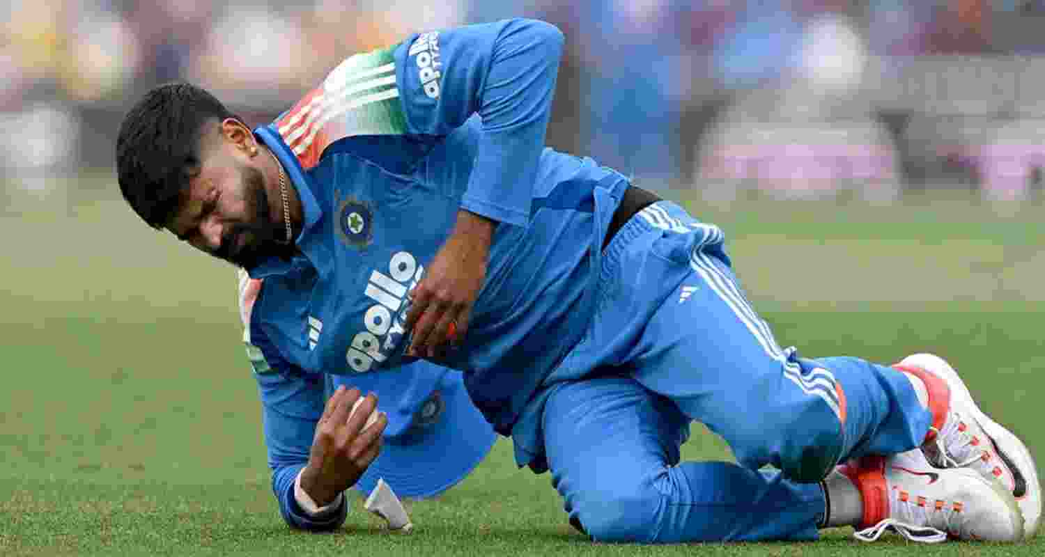 Shreyas Iyer in excruciating pain after suffering a spleen injury during the third ODI match against Australia on Saturday. Shreyas Iyer in excruciating pain after suffering a spleen injury during the third ODI match against Australia on Saturday.