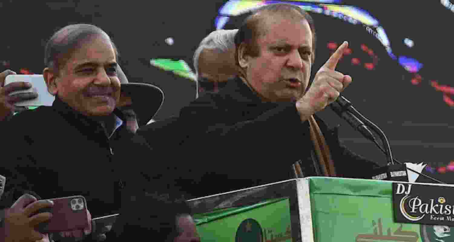 Nawaz Sharif  advises Shehbaz to 'ease tensions diplomatically' Nawaz Sharif  advises Shehbaz to 'ease tensions diplomatically'