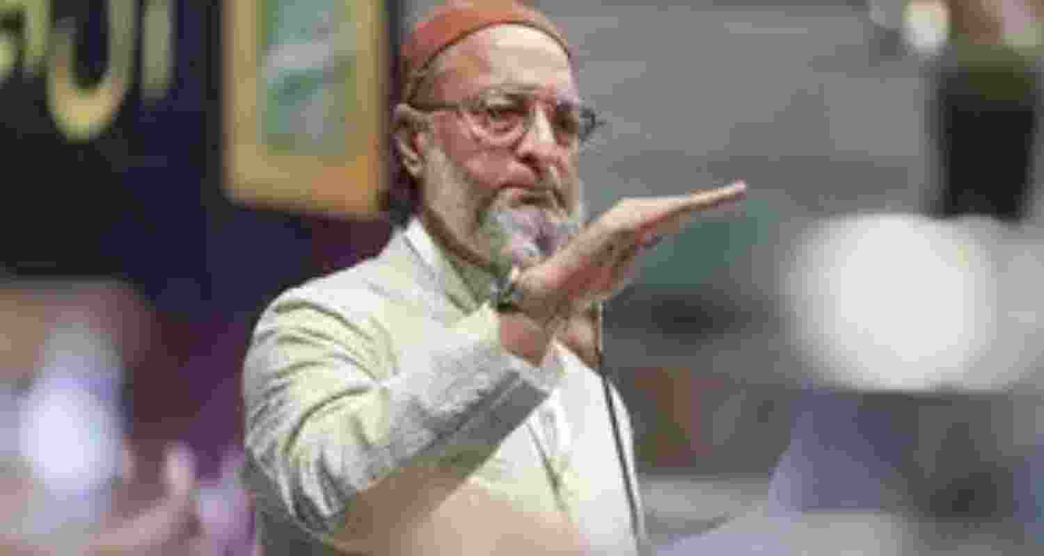 Ask Crown Prince if Medina built on Waqf land: Owaisi to PM Ask Crown Prince if Medina built on Waqf land: Owaisi to PM
