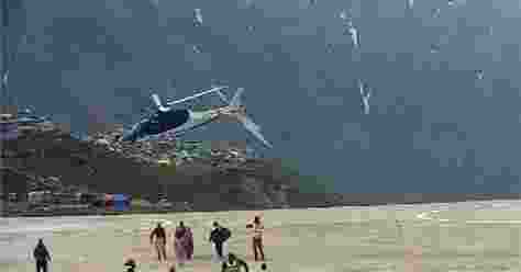 A helicopter transporting seven individuals, mostly pilgrims, was forced to make an emergency landing near Uttarakhand’s Kedarnath due to technical issues.  A helicopter transporting seven individuals, mostly pilgrims, was forced to make an emergency landing near Uttarakhand’s Kedarnath due to technical issues.