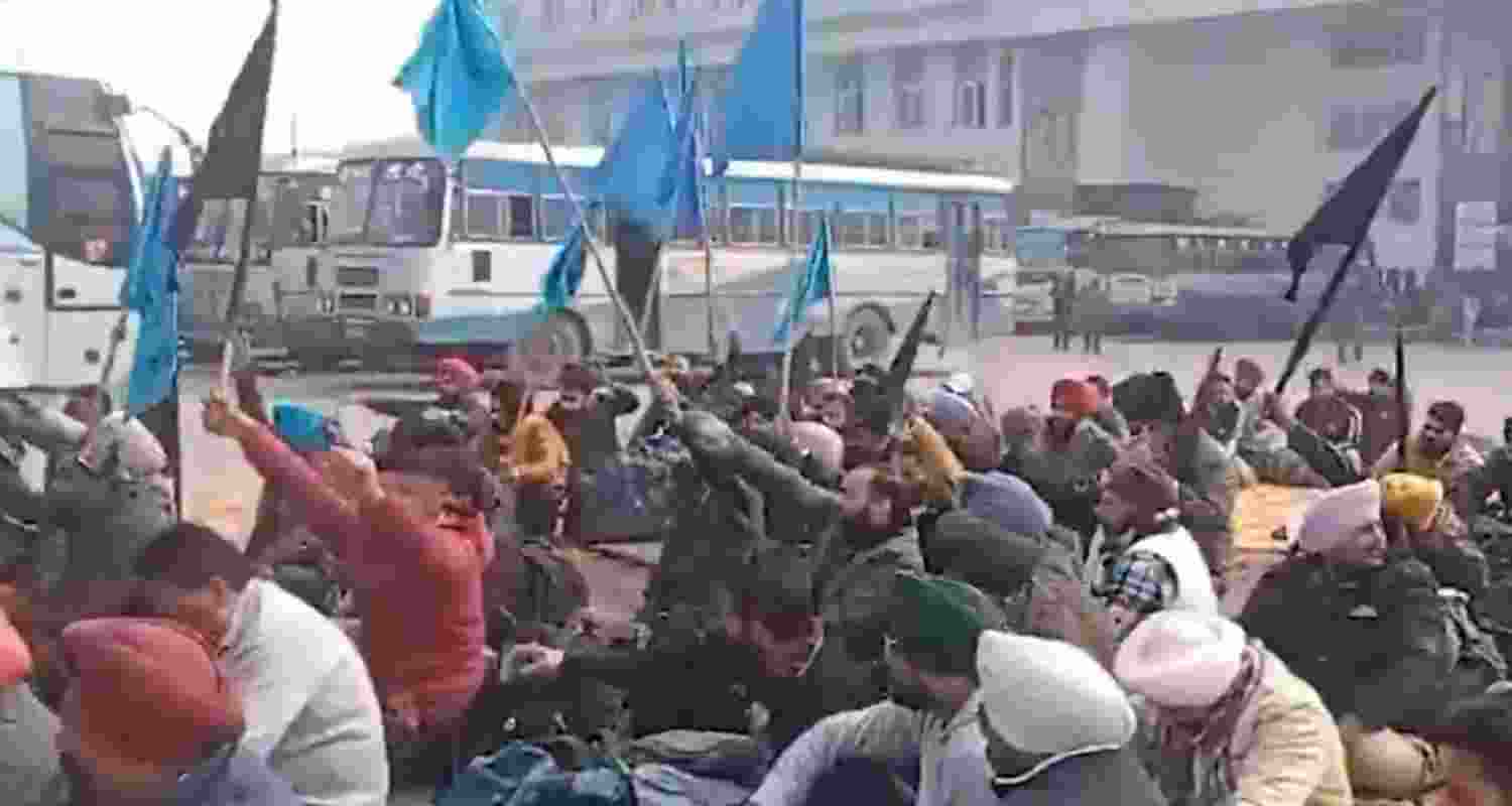 Contractual employees of Punjab Roadways, PRTC begin 3-day strike.  Contractual employees of Punjab Roadways, PRTC begin 3-day strike.