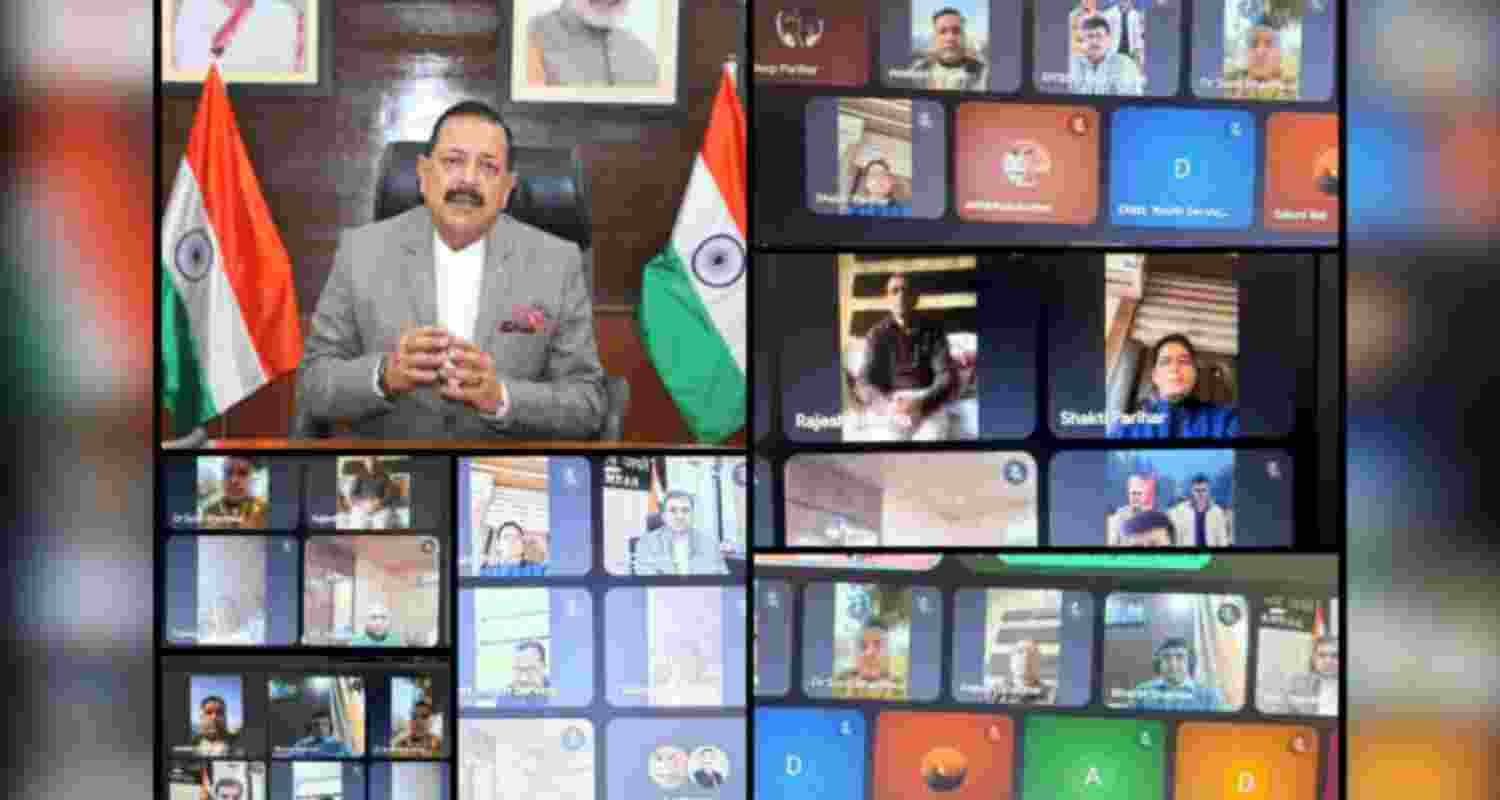 Dr Jitender Singh confers with MLAs, DC for 'sansad khelo' event Dr Jitender Singh confers with MLAs, DC for 'sansad khelo' event