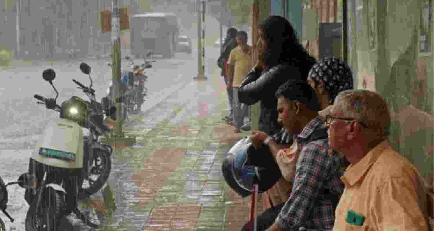 Heavy downpour brings Kerala to a standstill, schools declare rainy day Heavy downpour brings Kerala to a standstill, schools declare rainy day