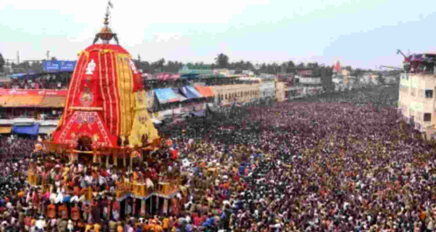 Lord Jagannath's return car festival begins, chariot pulling at 4 pm
 Lord Jagannath's return car festival begins, chariot pulling at 4 pm