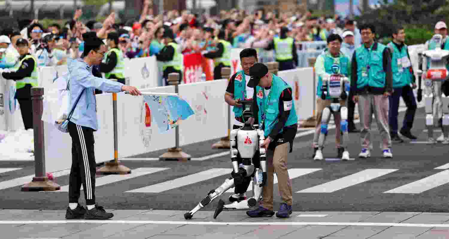 Humanoid robot Tien Kung wins Beijing half-marathon Humanoid robot Tien Kung wins Beijing half-marathon