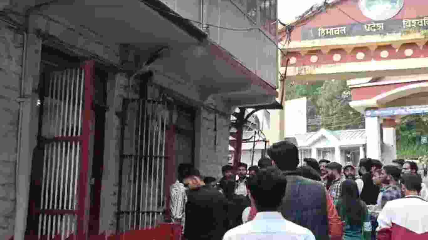 Several students sustained minor injuries during a clash between the Akhil Bharatiya Vidyarthi Parishad (ABVP) and the Students Federation of India (SFI) at the Himachal Pradesh University on Saturday. Several students sustained minor injuries during a clash between the Akhil Bharatiya Vidyarthi Parishad (ABVP) and the Students Federation of India (SFI) at the Himachal Pradesh University on Saturday.