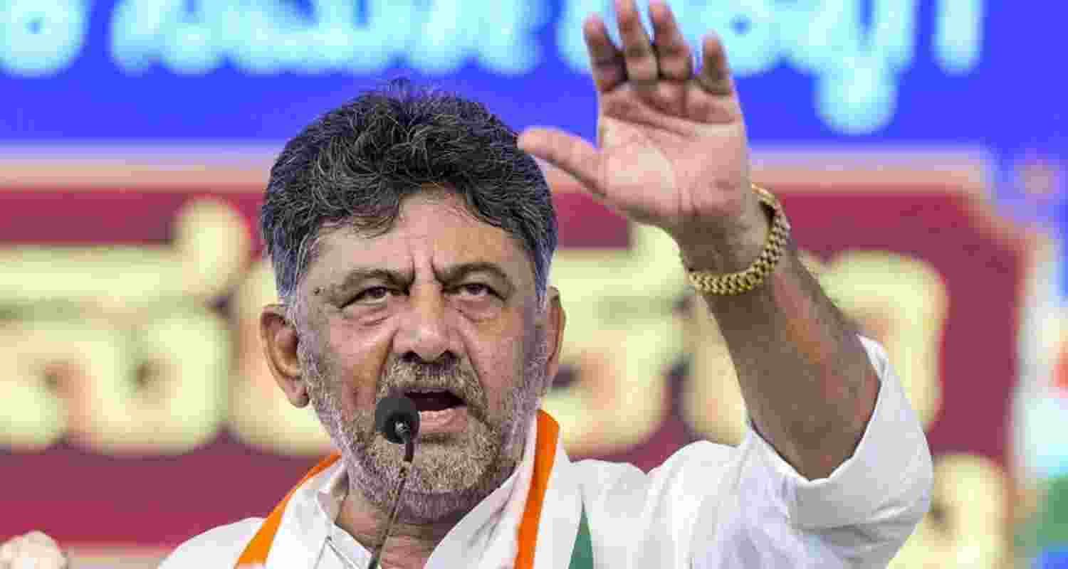 Shivakumar to continue as DCM, K'taka Cong chief: Sources Shivakumar to continue as DCM, K'taka Cong chief: Sources