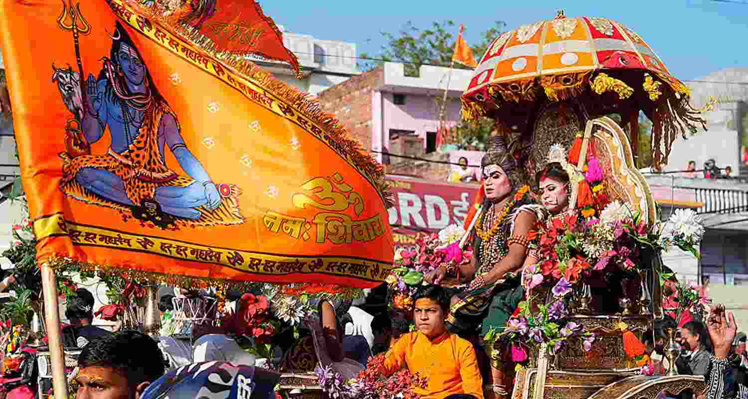 Devotees participate in a ‘Shobha Yatra’ on the occasion of Maha Shivratri, in Lucknow Devotees participate in a ‘Shobha Yatra’ on the occasion of Maha Shivratri, in Lucknow