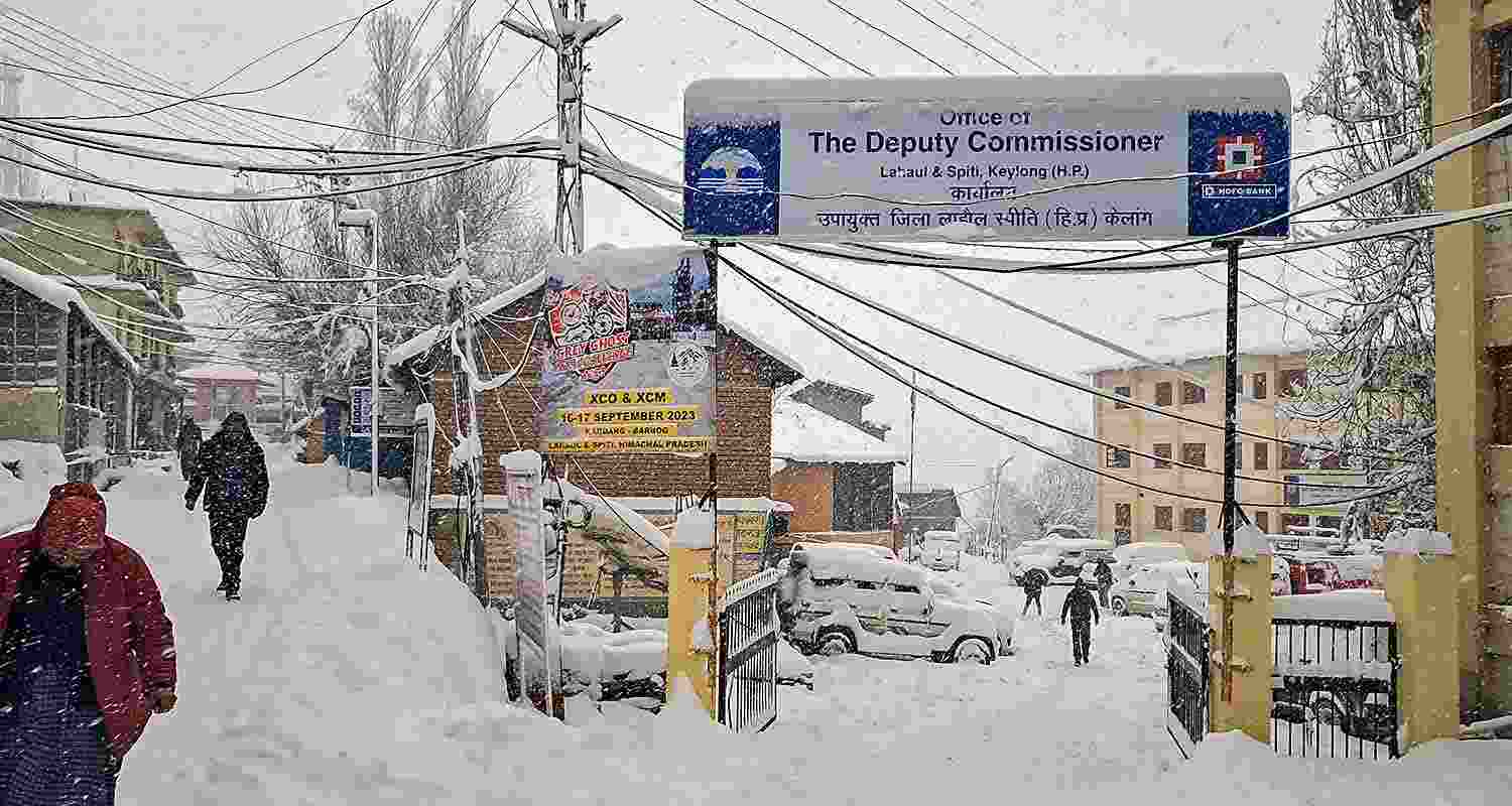 At least 228 roads, including four national highways, have been closed due to heavy snowfall in tribal areas and higher hills of Himachal Pradesh. At least 228 roads, including four national highways, have been closed due to heavy snowfall in tribal areas and higher hills of Himachal Pradesh.