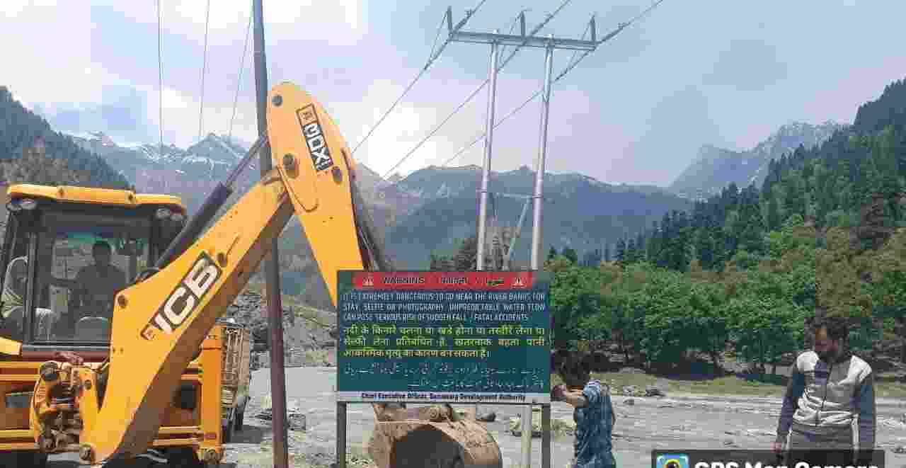 The J&K administration's decision to create no selfie zones follows a series of drowning cases after people lost their footing or got distracted taking selfies from dangerous spots. The J&K administration's decision to create no selfie zones follows a series of drowning cases after people lost their footing or got distracted taking selfies from dangerous spots.