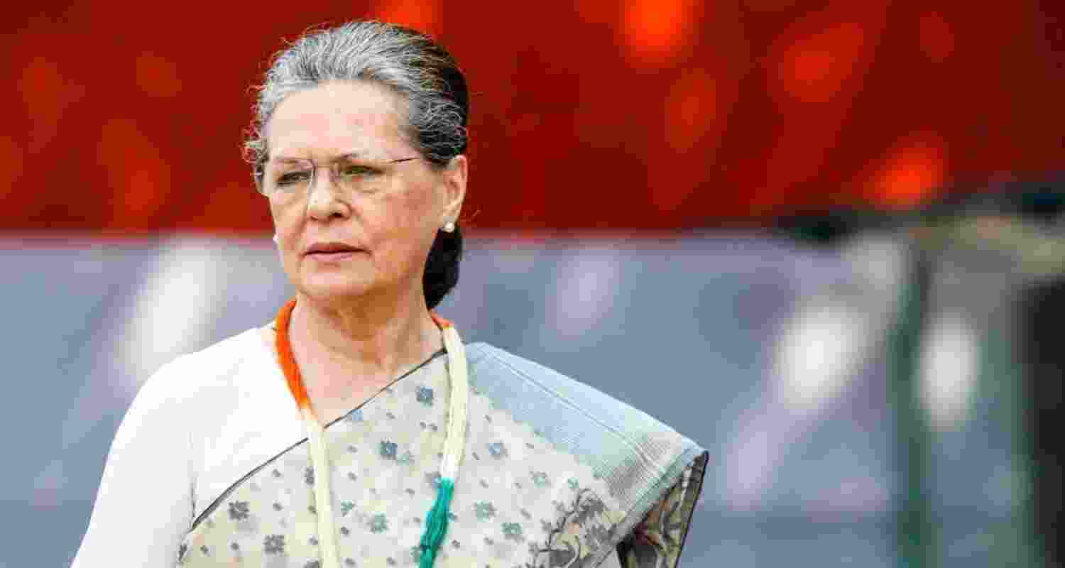 Sonia Gandhi undergoes tests in Shimla after complaining for high BP Sonia Gandhi undergoes tests in Shimla after complaining for high BP