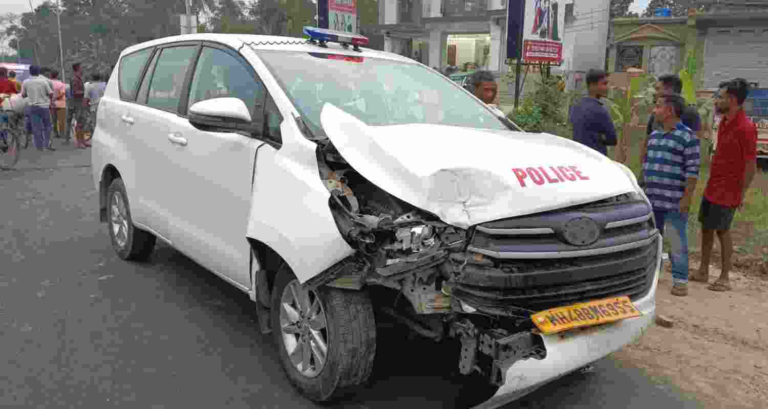The Police vehicle accused of hitting Dr. Sukanta Majumdar car. Image X. The Police vehicle accused of hitting Dr. Sukanta Majumdar car. Image X.