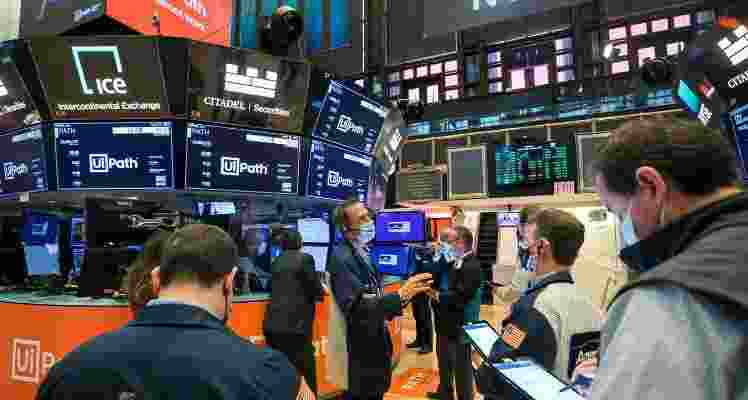 Today's trading session witnessed a dramatic start as the BSE Sensex and Nifty50, took a sharp nosedive before partially recovering. Today's trading session witnessed a dramatic start as the BSE Sensex and Nifty50, took a sharp nosedive before partially recovering.