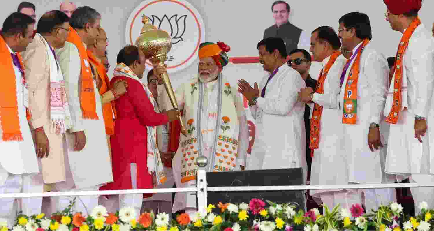 PM Modi targets Congress over their remarks for Goa and Implementation of Indian Constitution there. PM Modi targets Congress over their remarks for Goa and Implementation of Indian Constitution there.