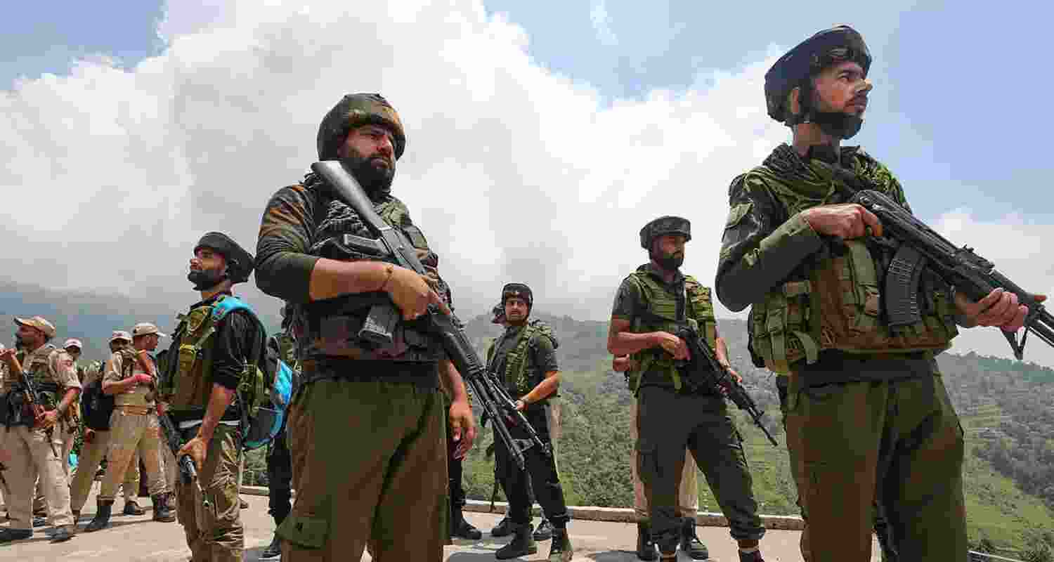 Indian Army Deploys 37 QRT Teams In Jammu For Terrorists. Indian Army Deploys 37 QRT Teams In Jammu For Terrorists.