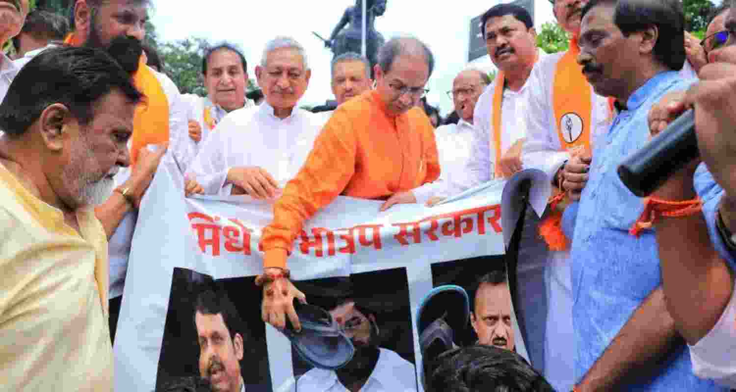 MVA and BJP Clash Over Chhatrapati Shivaji Statue Damage in Maharashtra. MVA and BJP Clash Over Chhatrapati Shivaji Statue Damage in Maharashtra.