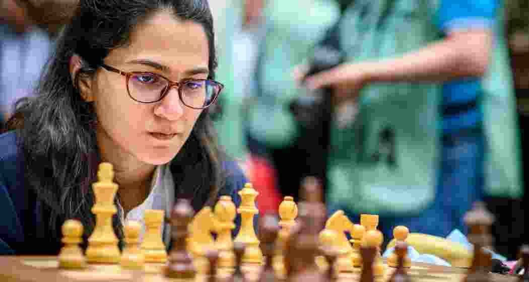 Indian Grandmaster Vantika Agarwal in her game against Alua Nurman. Image taken from X.  Indian Grandmaster Vantika Agarwal in her game against Alua Nurman. Image taken from X.