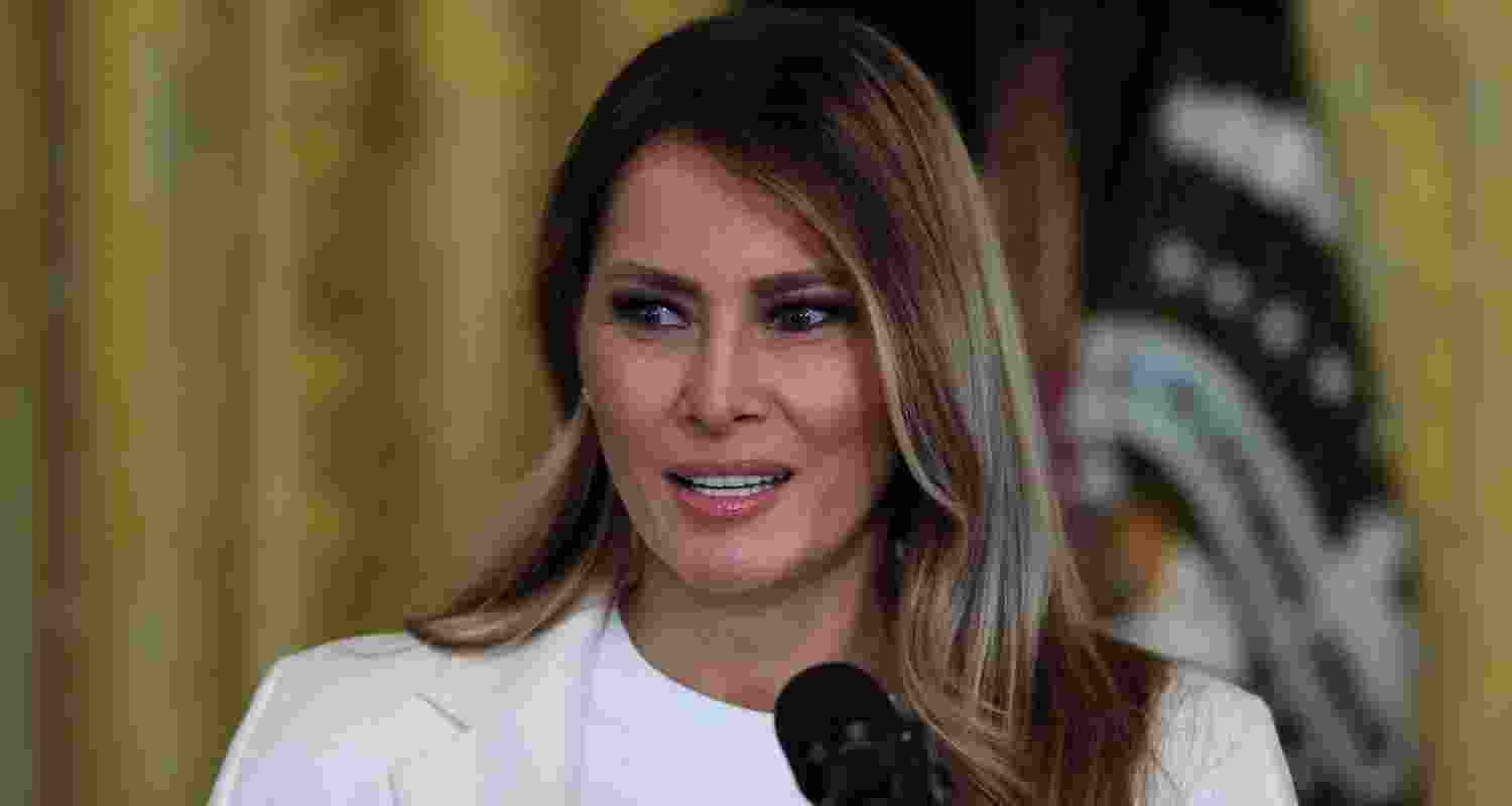 Donald Trump delivers Melania’s peace letter to Putin in Alaska. Donald Trump delivers Melania’s peace letter to Putin in Alaska.