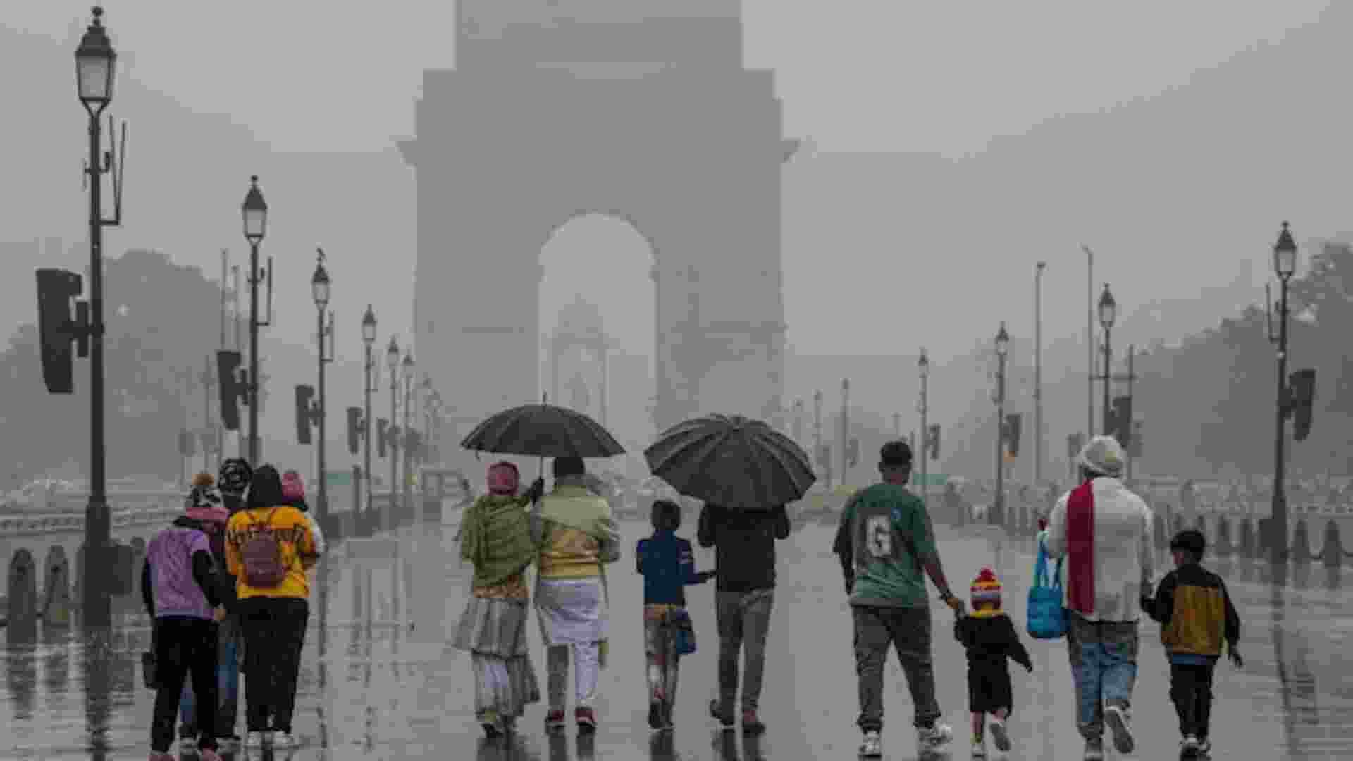 Despite rains, Delhi remains second most polluted city in India Despite rains, Delhi remains second most polluted city in India