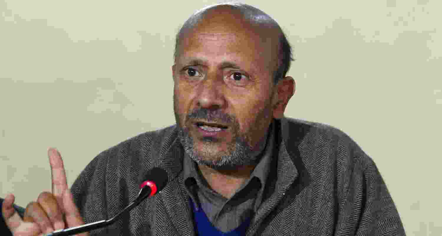 Delhi HC gives split verdict on jailed MP Engineer Rashid's plea Delhi HC gives split verdict on jailed MP Engineer Rashid's plea