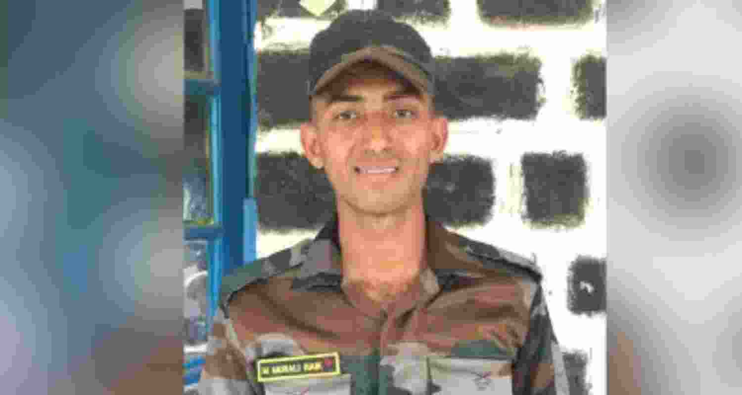 Murali Naik joined the Army in December 2022, and was with the 1851 Light Regiment. Murali Naik joined the Army in December 2022, and was with the 1851 Light Regiment.