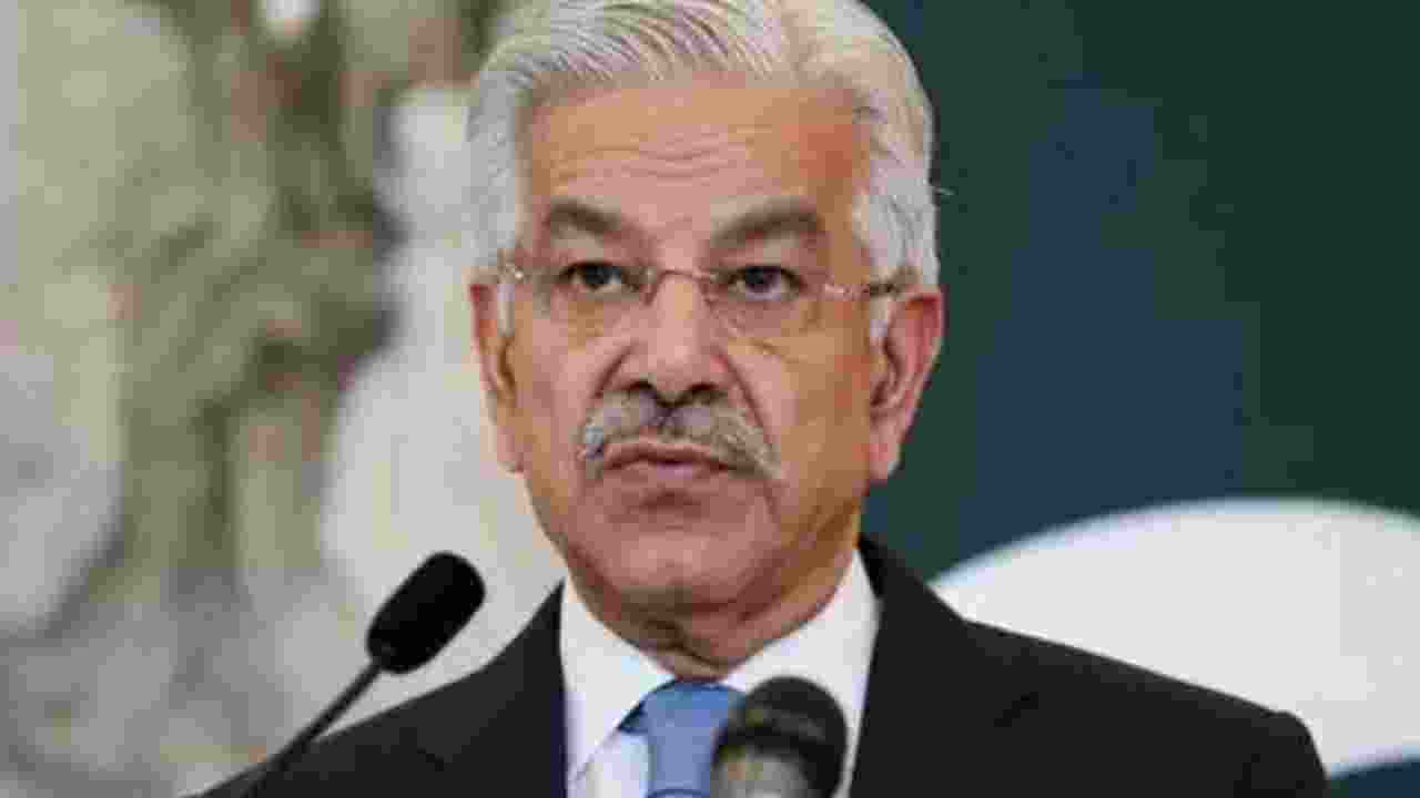 Don't blame 'divine will' for floods: Pak Defence Minister Don't blame 'divine will' for floods: Pak Defence Minister
