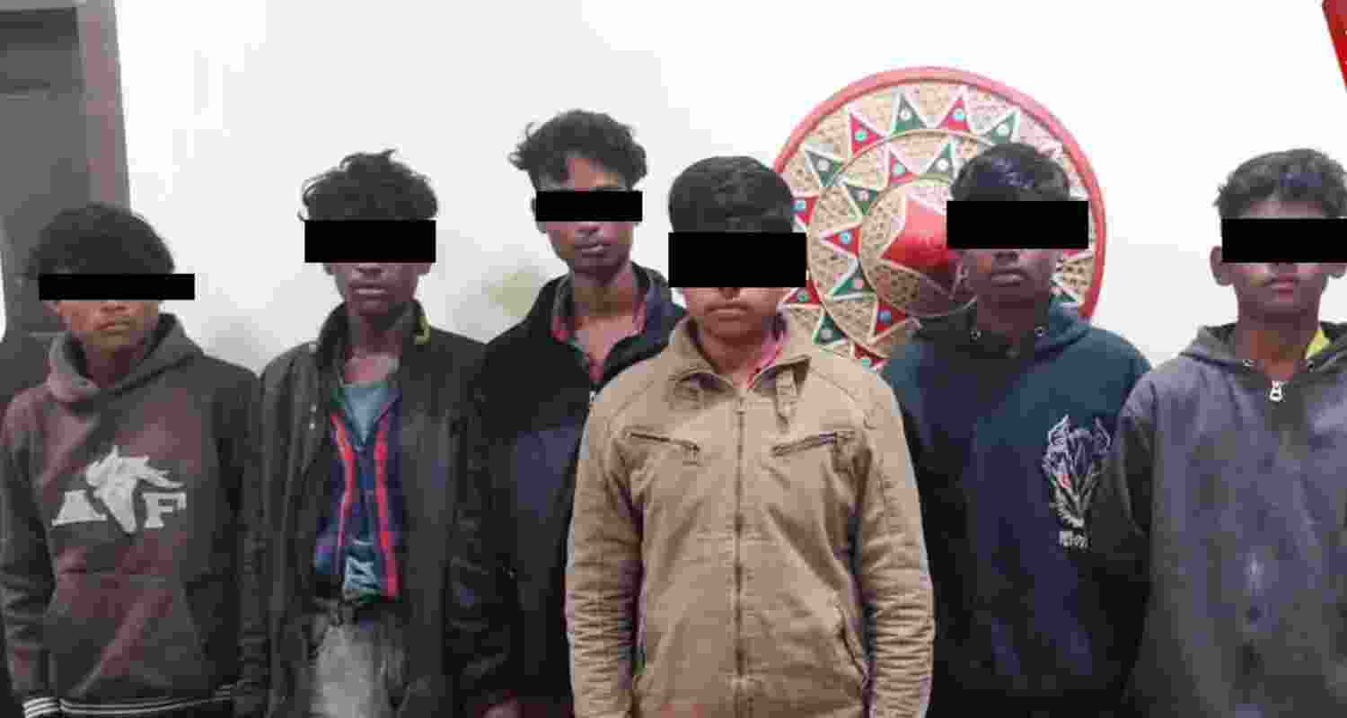 Image of the arrested perpetrators. Via X. Image of the arrested perpetrators. Via X.