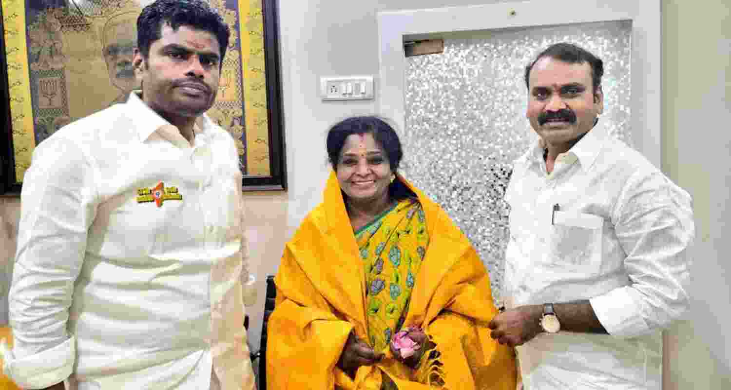 Tamilisai Soundararajan rejoins BJP in the presence of Tamil Nadu BJP chief K. Annamalai and Union Minister L. Murugan. Tamilisai Soundararajan rejoins BJP in the presence of Tamil Nadu BJP chief K. Annamalai and Union Minister L. Murugan.
