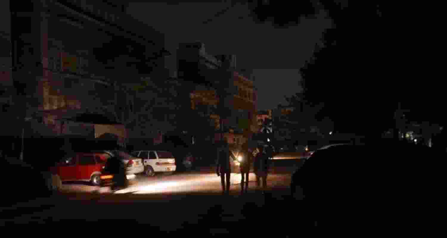 Blackout imposed in Punjab, Rajasthan, Jammu border areas Blackout imposed in Punjab, Rajasthan, Jammu border areas