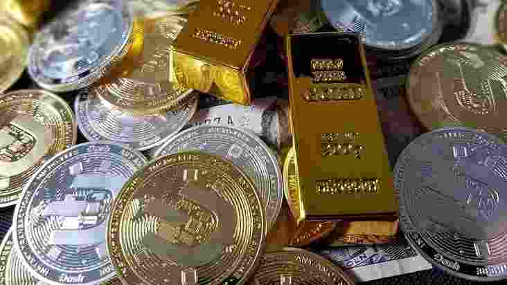 The Finance Ministry of India has announced an increase in import duties on gold and silver findings, as well as coins of precious metals, raising the rate from the existing 10% to 15%. The Finance Ministry of India has announced an increase in import duties on gold and silver findings, as well as coins of precious metals, raising the rate from the existing 10% to 15%.