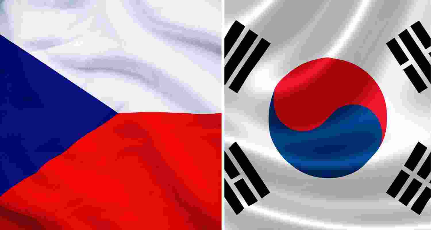 Czechs sign deal with South Korea to build nuclear reactors Czechs sign deal with South Korea to build nuclear reactors