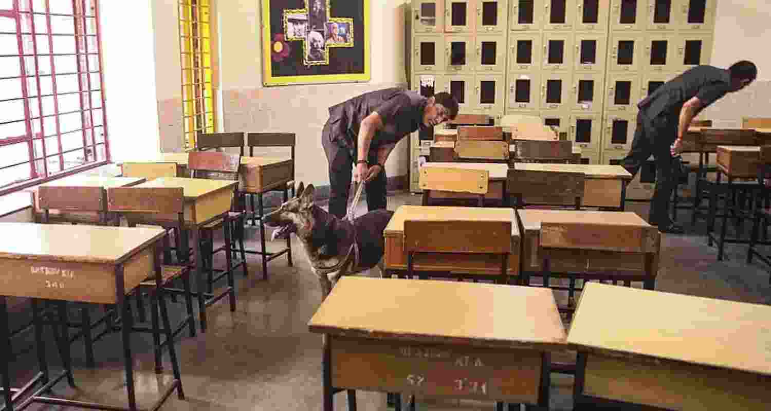 Five Delhi schools receive bomb threat emails; searches find nothing suspicious, officials declare hoax amid heightened security. Five Delhi schools receive bomb threat emails; searches find nothing suspicious, officials declare hoax amid heightened security.