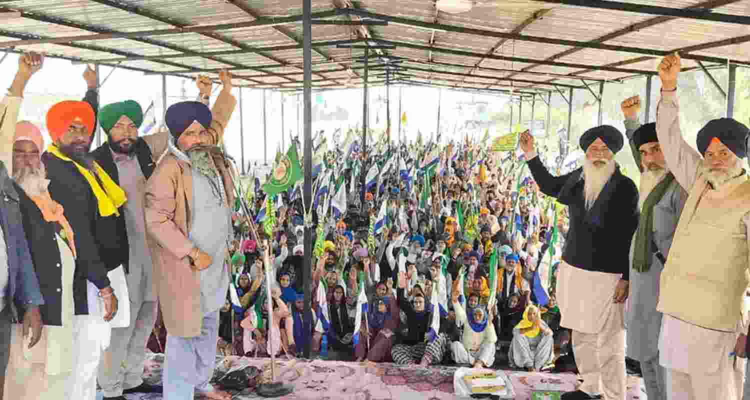 Farmer leader Sarwan Singh Pandher and others at Shambhu border, a day before commencement of farmers' 'Delhi Chalo' march, in Patiala district, Punjab, Thursday. Farmer leader Sarwan Singh Pandher and others at Shambhu border, a day before commencement of farmers' 'Delhi Chalo' march, in Patiala district, Punjab, Thursday.